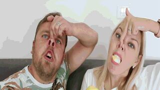 Clips 4 Sale - Two hungry pigs WMV(1920*1080)HD