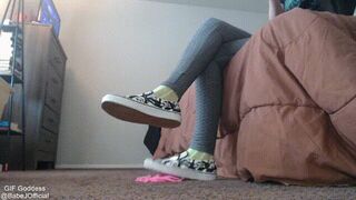 Clips 4 Sale - Toe Tapping on FAKE worms in Skull Vans