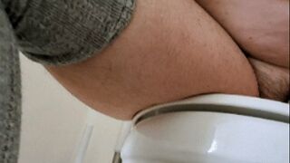 Clips 4 Sale - THICK THIGHS SAVE LIVES TOILET PEE AND THIGH CLAPPING FOR HUMPDAY