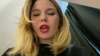 Clips 4 Sale - Get Spit Shower For Your Dream Being Shrinked