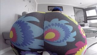 Clips 4 Sale - A LEGGINGS FART CLINIC! The amazing qof is back!