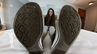 Terra Mizu Roommate Shoes Feet - VR360