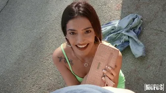 Stranded Teens - Missing Wallet Reward