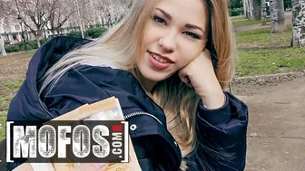 Mofos - Shy Russian Nerd Selvaggia Fucks Erik Everhard’S Big Cock In The Park