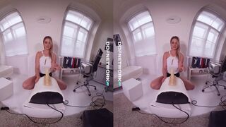 Dirty Nikky Dream Rides a Sybian Fucking Machine until she Creams in VR