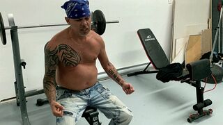 Clips 4 Sale - SMFC-21 Aaron Hummer vs David Angell BELLY PUNCHING (wmv format)
