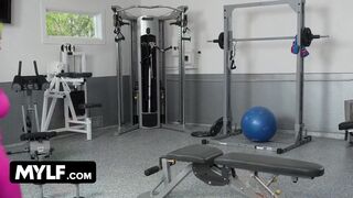 Great Homemade Workout with Curvy MILF XWife Karen and her Hung Personal Trainer - MYLF