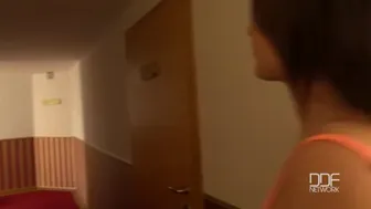 Fuck In HD - Russian Teen Pick Up And Suck In Elevator