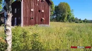 Swedish Big Ass Milf Got Some Cock Outdoor Behind The Barn And Squirted All Over