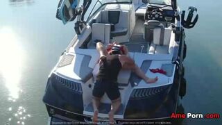 Milf Getting Her Pussy Licked On A Boat In The Middle Of The Lake