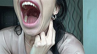 Clips 4 Sale - yawn in bad weather mo
