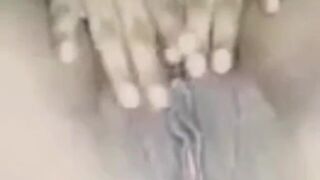 indian girl masturbates in her dirty blue panties
