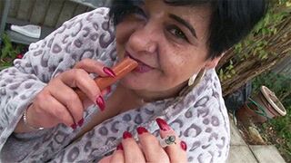 Clips 4 Sale - What will finish me off Smoking or overeating - Quicktime File