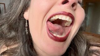 Clips 4 Sale - let's check in details her sexy wide open mouth mpg