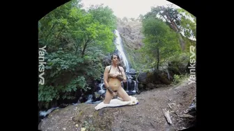 Yanks VR - Superb Amateur Babe Yanks Tasty Luscious Teases Her Clit