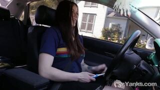 Horny Yanks Matilda Masturbating While Driving