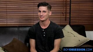 Charming apprehensive and lovable twink Elijah West snapping it off