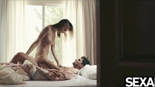 Hot Sexy Girl Starts her Day with a Blowjob and an Intense Orgasm