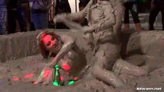 AllWam - Girls gone mud crazy