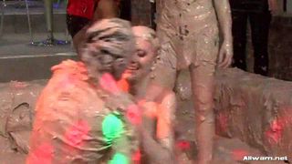 Dirty Duo Turns Into Mud Brawl