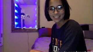 fine amatuer in cam session fucking and sucking in the camhouse
