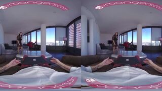 Angela White Takes a Big Dick between Her Big boobs VR Porn