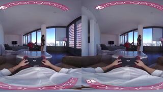 Angela White Takes a Big Dick between Her Big boobs VR Porn