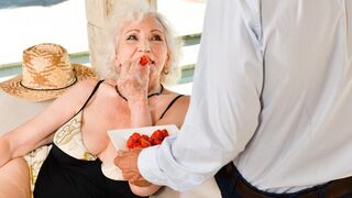 Lusty Grandmas - Old Mature Diva Wants To Be Dicked Down During Her Vacation