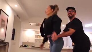 YouTuber humps girlfriend with big tits and tight jeans