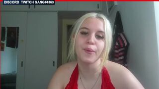 Twitch Streamer Flashing Her Boobs On Stream & Accidental Nip Slips/Boob Flash 141