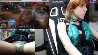Teen Playing League of Legends with an Ohmibod 1/2