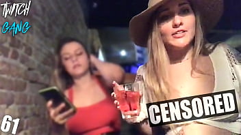 Twitch Streamer Flashing Her Boobs On Stream & Accidental Nip ...