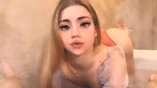 Disney princess is sucking your dick really deep. AHEGAO AND CUM FACE