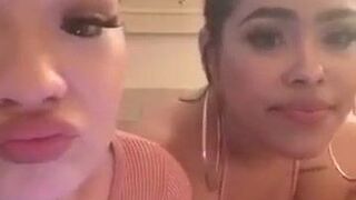 WHITE AND BLACK GIRL HAVING FUN WEBCAM PERISCOPE