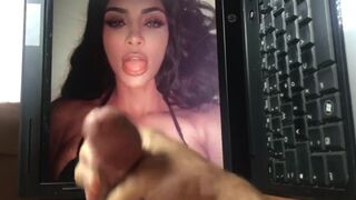 Kim Kardashian cum tribute - tributo