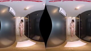 Pregnant German Solo in VR